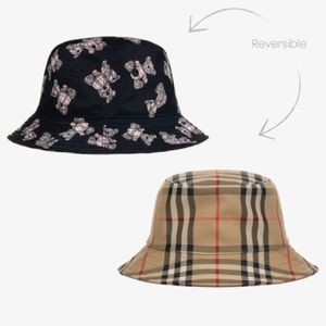 Burberry Children’s reversible bucket hat